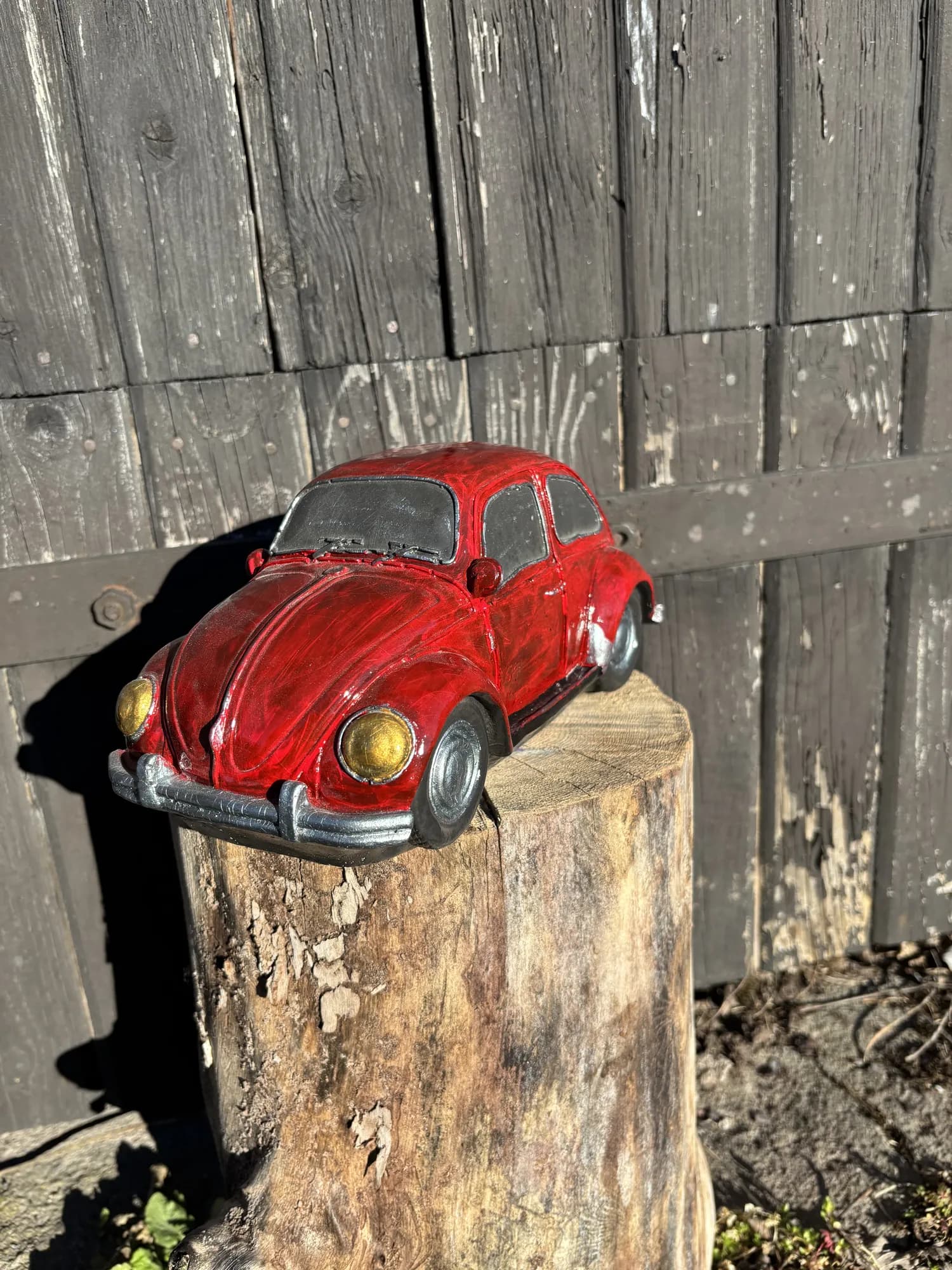 Handgjord betongskulptur
