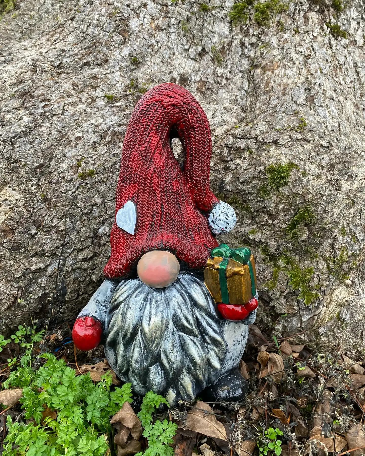 Gnome with Present